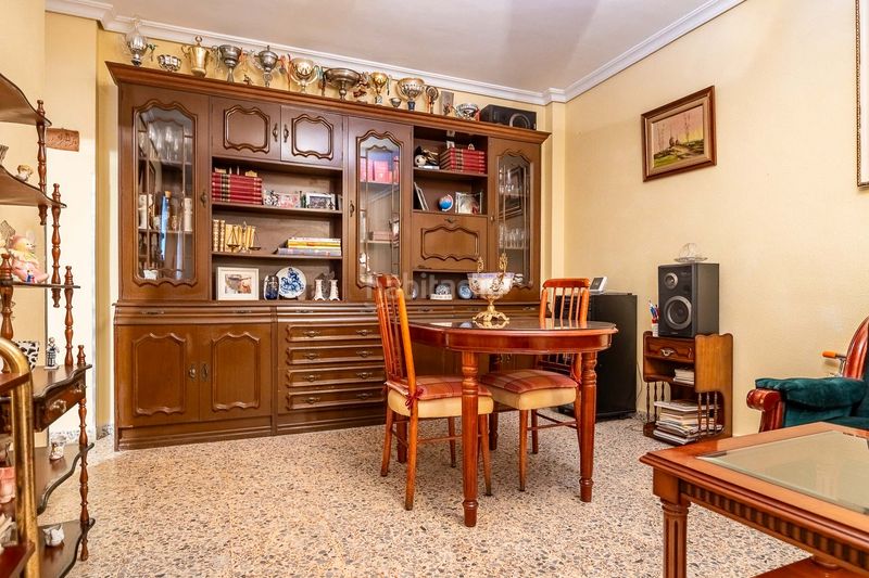 Foto b799f9e0-1c3d-4479-8c69-167080cd2132. Piso en Juan XXIII - Rochelambert Sevilla