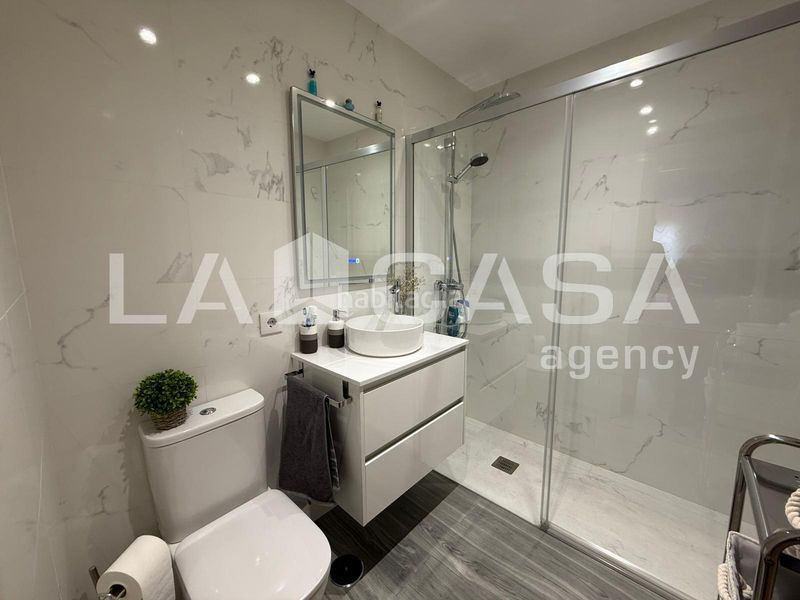 Foto a5f923ce-f244-4fb4-9cb8-37432783d5f3. Casa adossada amb aparcament piscina a Avenida de Europa Montequinto