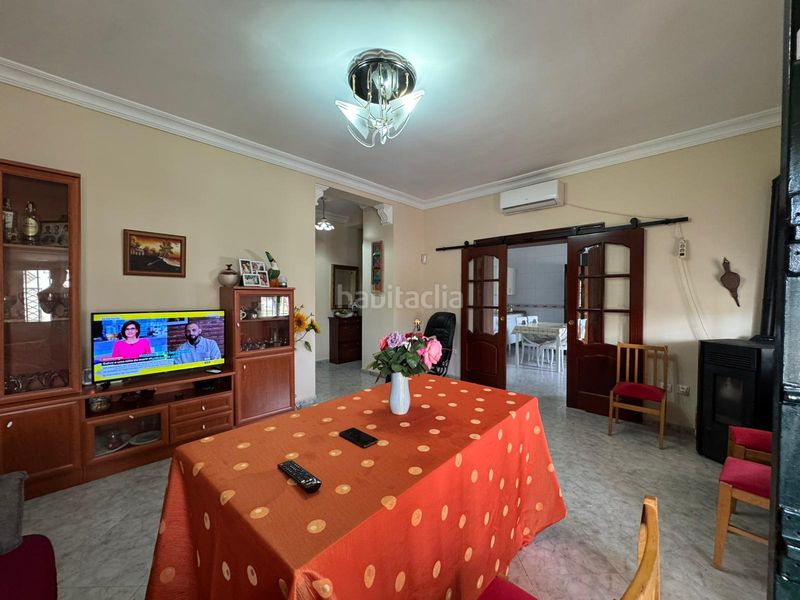 Foto 0942c4f2-bef6-42a9-b040-eb5f218e4156. Xalet amb aparcament piscina a Carmona