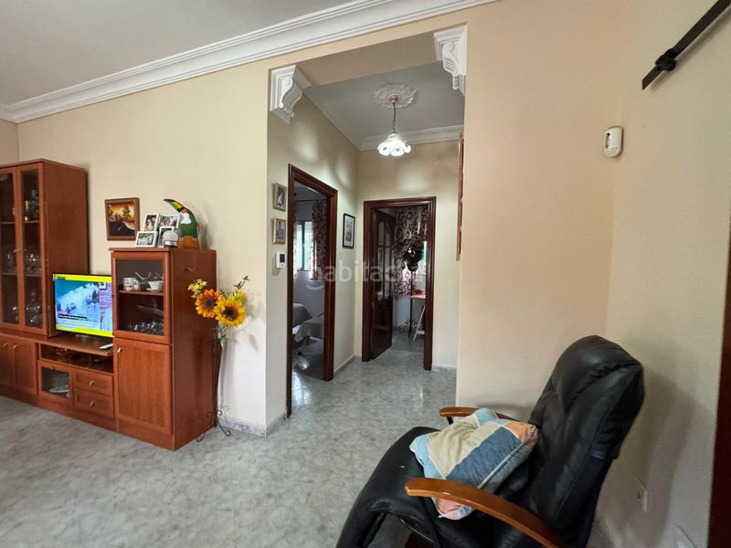 Foto 28cb1b29-605a-45e7-a647-3453a493a665. Xalet amb aparcament piscina a Carmona