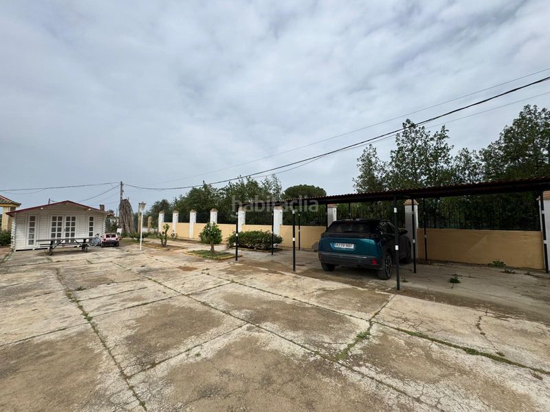 Foto 990cd33b-2fed-4fe8-b5ce-941587b9f75d. Xalet amb aparcament piscina a Carmona