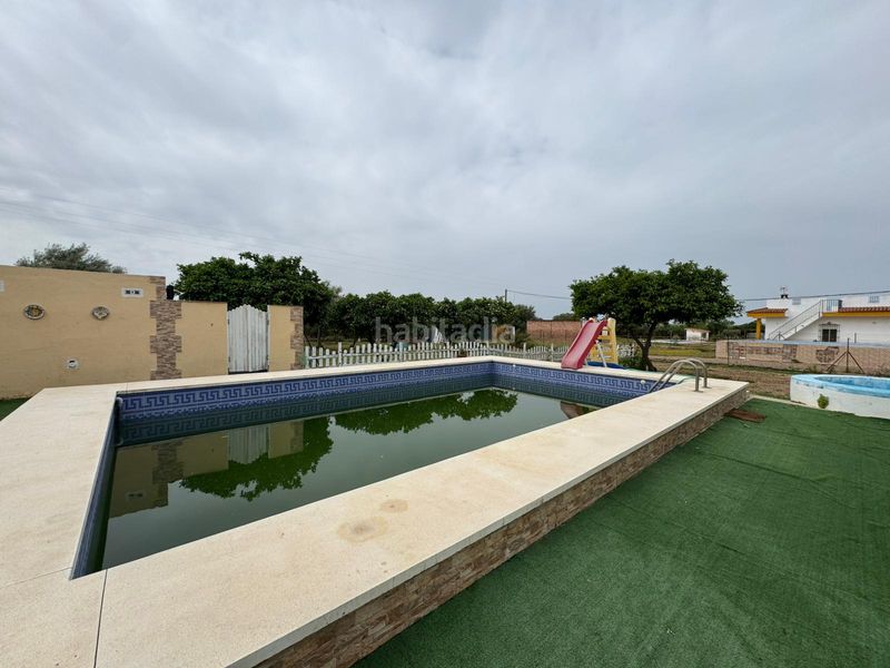 Foto 9d69095f-0e36-4e3b-b873-0e7e8eef1c58. Xalet amb aparcament piscina a Carmona