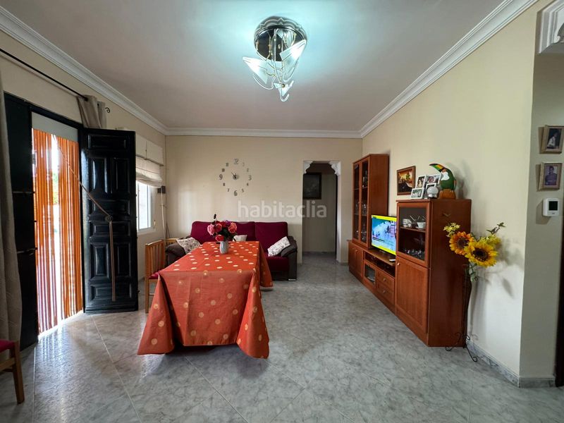 Foto ac257658-01d2-4c60-8a86-666d3d08d76f. Xalet amb aparcament piscina a Carmona