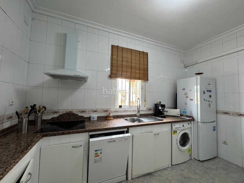 Foto aea123d4-afbb-4ac9-8483-81cff35ddbef. Xalet amb aparcament piscina a Carmona