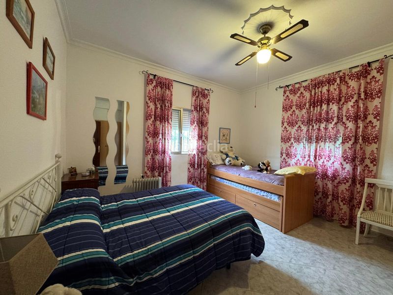 Foto c748a4ad-a884-4b12-84dc-43e7b560824f. Xalet amb aparcament piscina a Carmona