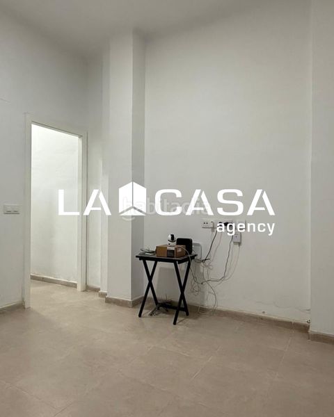 Foto 5a94f49a-ca65-4e04-99bc-9453f3aa9716. Piso en Feria Sevilla