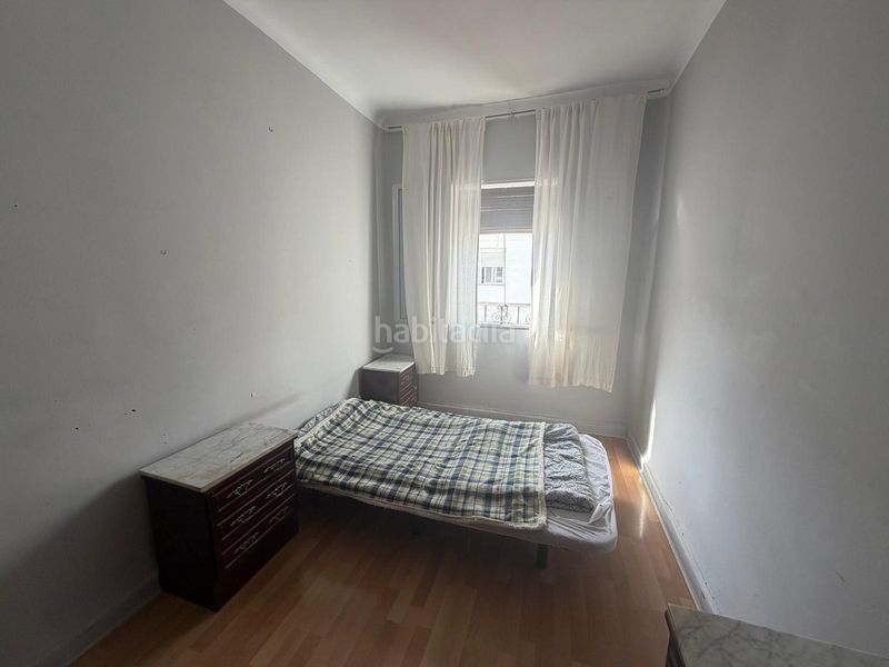 Foto 2b862f77-fd47-4ed9-8dae-b2a452138c16. Piso en Tiro de Línea Sevilla