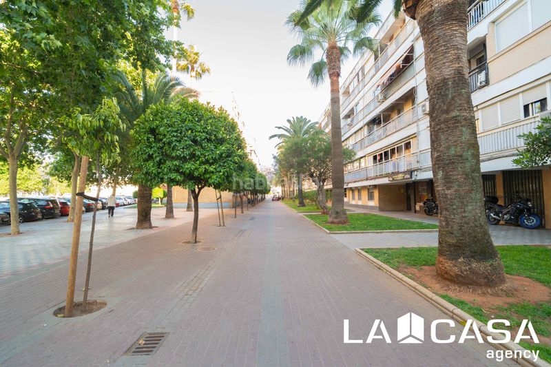 Foto 30f7f566-df54-4a86-9a58-c08b47757749. Planta baixa a Arco Norte - Avda España Dos Hermanas