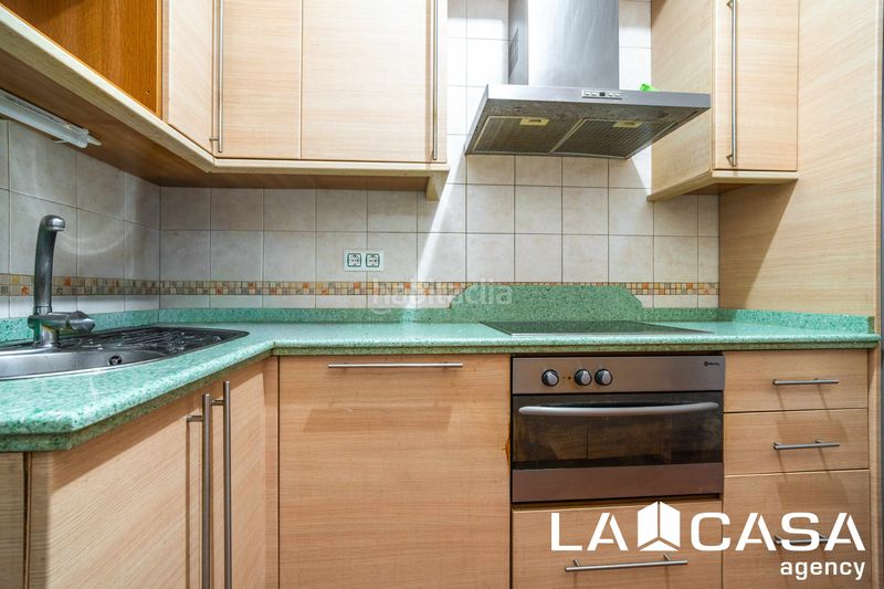 Foto a8ba90fb-f4ee-4862-ba76-49994ae32147. Planta baixa a Arco Norte - Avda España Dos Hermanas