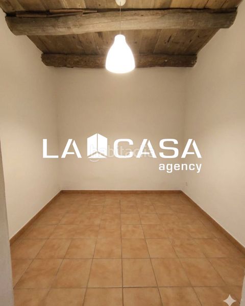 Foto 0b7dd06b-5545-418b-8b1d-54f3f3cf4e4c. Casa aparellada a Ronquillo (El)