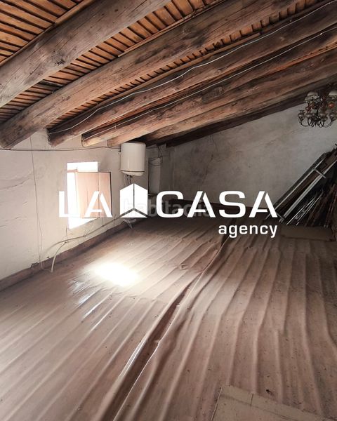 Foto 200a4f88-8aa6-492f-9d62-74a75bb3eb09. Casa aparellada a Ronquillo (El)