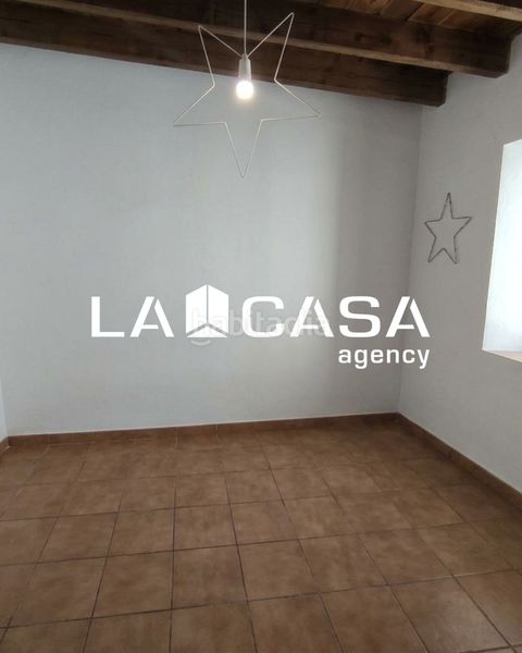 Foto d33c0b69-4687-43d9-8ae4-0e9226cb1095. Casa aparellada a Ronquillo (El)