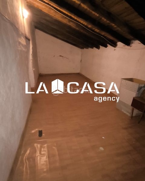 Foto d8aade03-1e2b-4ce0-b2f2-6f4f1c9ca10a. Casa aparellada a Ronquillo (El)