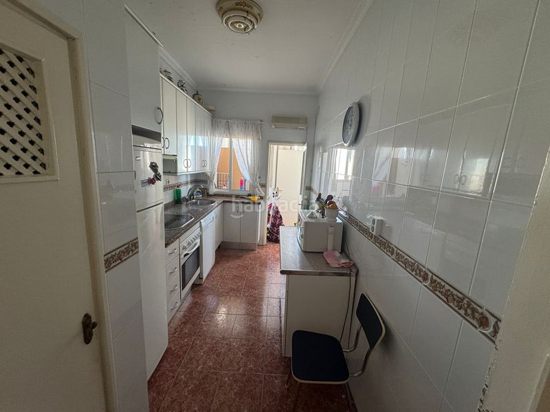 Foto d4819620-0c9a-4d69-90ad-1c4c562da5de. Pis a Barrio del Nervión Sevilla