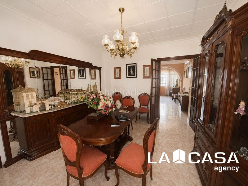 Foto 1dae3164-22e6-41e8-a0a7-3d51ce1abf35. Casa a Centro - Doña Mercedes Dos Hermanas