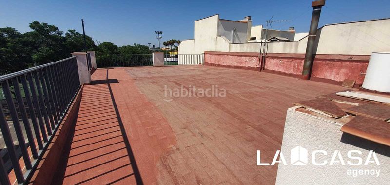 Foto 0d483875-bcac-456a-bb12-1583ab05d6c6. Casa amb aparcament a El Arenal - La Pólvora Dos Hermanas