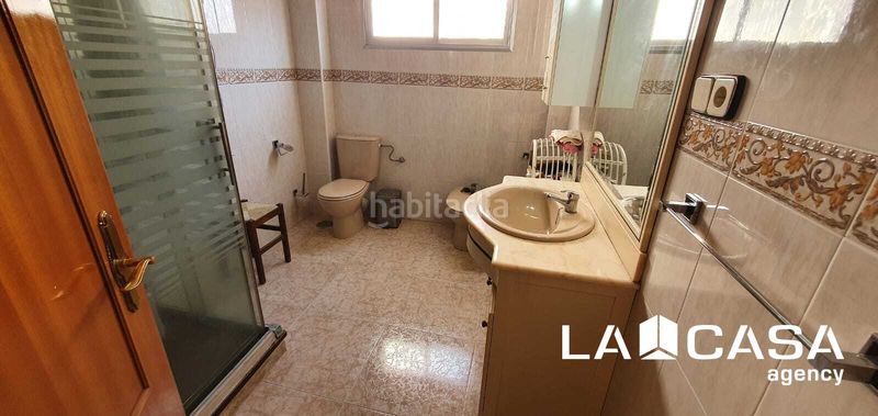 Foto 33278ca5-a21f-4cc6-9cd4-7bd1e0664e08. Casa amb aparcament a El Arenal - La Pólvora Dos Hermanas