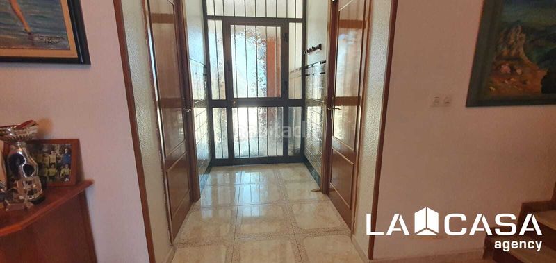 Foto 54d4020f-57e3-45b3-b999-b65acb928ed5. Casa amb aparcament a El Arenal - La Pólvora Dos Hermanas