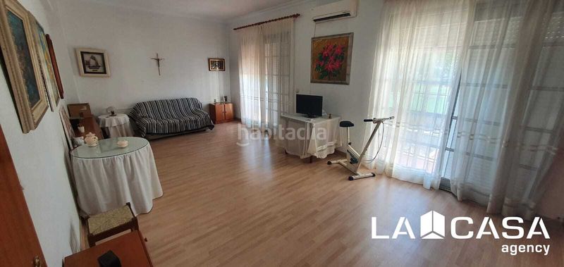 Foto 9a7043e3-8533-48e1-85a6-bd1199ac0f88. Casa amb aparcament a El Arenal - La Pólvora Dos Hermanas