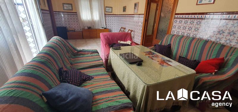 Foto db08b3f9-0c55-4d0b-8a4c-47b5084a4043. Casa amb aparcament a El Arenal - La Pólvora Dos Hermanas