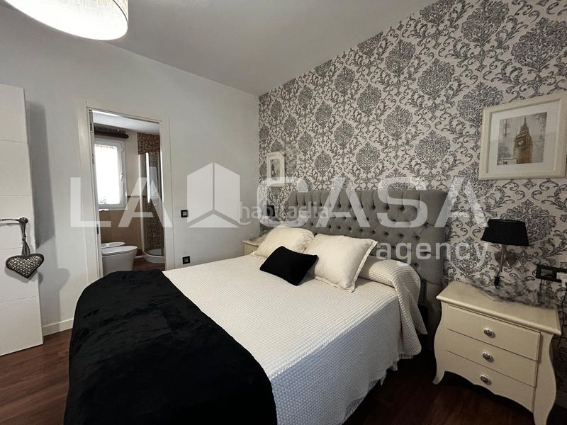 Foto ad5ff826-f1a5-4ec5-8841-8fe238d05478. Casa adossada amb aparcament a cerros de Montequinto Montequinto