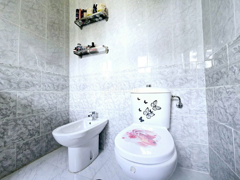 Foto 1fdca0c3-c40b-49f7-8c61-5d7d2b76fff4. Piso en colores - entreparques Sevilla