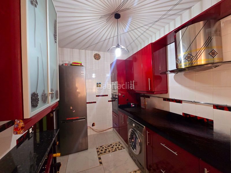 Foto 7fb377cd-e78d-4d10-9f2c-261c5aee385b. Piso en colores - entreparques Sevilla