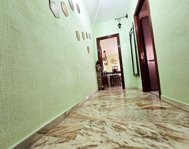 Foto c97c1a67-bf3b-4ed7-bf4b-60c131be0f41. Piso en colores - entreparques Sevilla