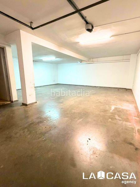 Foto dc66867a-6bd8-4917-9778-28ce1cba1cec. Casa aparellada amb aparcament a La Motilla - Fuente del Rey Dos Hermanas