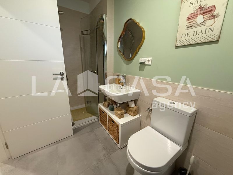 Foto ec3af45e-eb40-4665-8d73-639e92040fd9. Casa adossada amb aparcament piscina a Entrenúcleos Dos Hermanas
