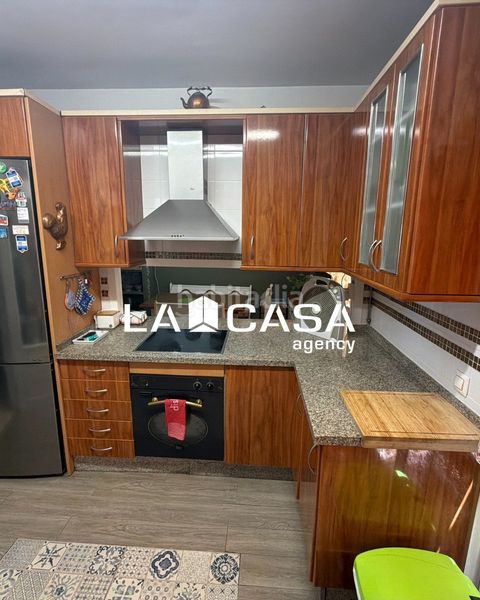 Foto 36c01115-ba09-4866-ae77-0927fd21c4a2. Casa adossada amb calefacció aparcament a Avenida de Europa Montequinto