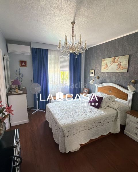 Foto 855c208e-ad29-41e6-91ab-2cd9ce22d85e. Casa adossada amb calefacció aparcament a Avenida de Europa Montequinto