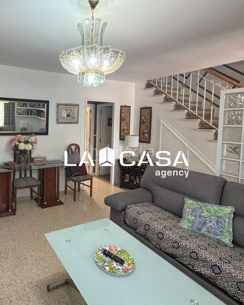 Foto ab95a064-5553-40eb-ac59-5f0b6dc9f46c. Casa adossada amb calefacció aparcament a Avenida de Europa Montequinto