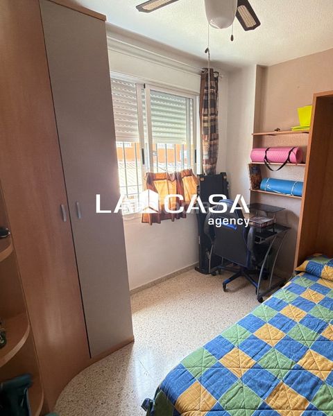Foto d593fa6d-5a0d-4554-bb81-e926c4db9de1. Casa adossada amb calefacció aparcament a Avenida de Europa Montequinto