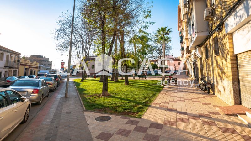Foto f01c1c55-61c3-4846-be31-0dc21075e394. Pis amb calefacció aparcament a Centro - Doña Mercedes Dos Hermanas