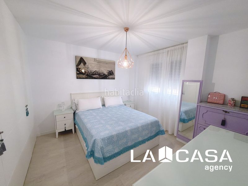 Foto 173d1bfb-8b88-4774-bc11-e3f4ba4a1205. Casa adossada amb calefacció aparcament a Entrenúcleos Dos Hermanas