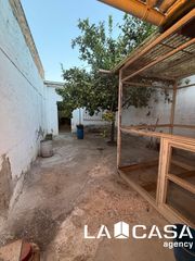 Maison à El Arenal - La Pólvora. Casa para reformar en planta baja.