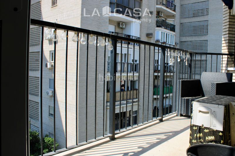 Foto 4b2fbb77-cd40-408a-95d4-4b0ab28cb401. Pis amb aparcament a La Calzada - La Florida Sevilla