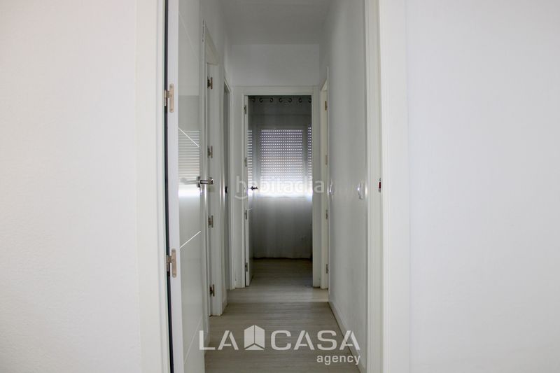 Foto e96ad8eb-43ef-4c6e-b870-547447dbadba. Pis amb aparcament a La Calzada - La Florida Sevilla