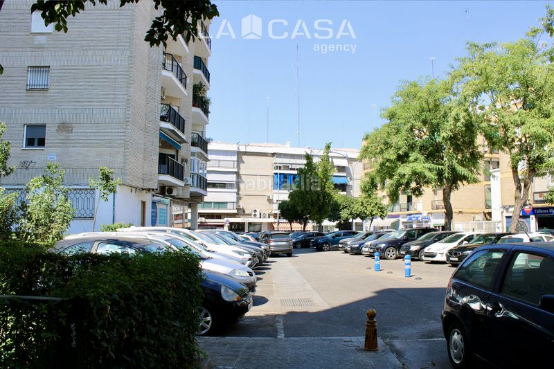 Foto ef46e869-be9c-4d70-9d96-29cebea61d49. Pis amb aparcament a La Calzada - La Florida Sevilla
