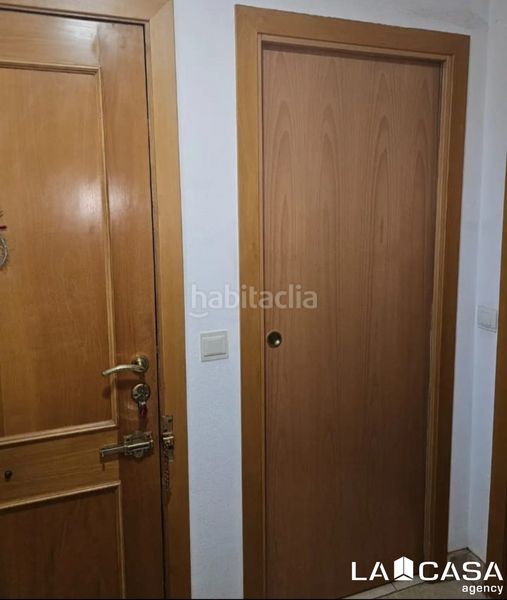 Foto bffed28c-a23f-406c-b4d8-3fab814081ac. Duplex con parcheggio in colores - entreparques Sevilla