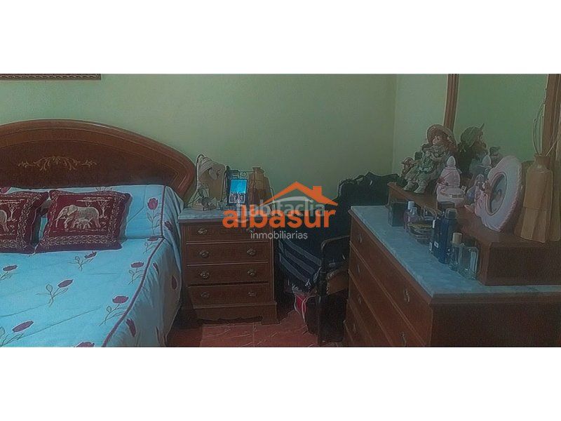 Foto d1c10e6a-a76b-44db-8845-b8dd0d5a1377. Masia amb xemeneia calefacció piscina a Almodóvar del Río