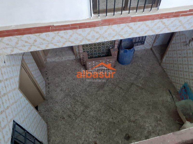 Foto 1ba14aae-d02f-4a35-bfff-23671a523d53. Casa in calle ronquillo briceño 2 in casco histórico - ribera - san basilio Córdoba