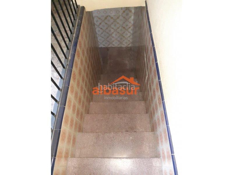 Foto b00a5e70-1e50-4db2-ad09-f21b3d16f67a. Casa in calle ronquillo briceño 2 in casco histórico - ribera - san basilio Córdoba