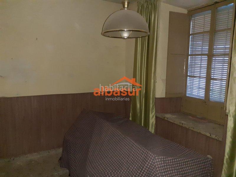 Foto c8b1ae45-8d8b-480c-a1b9-21a3617dff1a. Casa in calle ronquillo briceño 2 in casco histórico - ribera - san basilio Córdoba