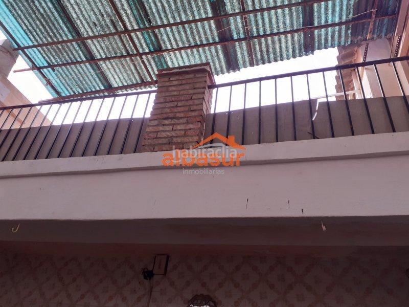 Foto f76f2d70-1db4-4e1f-9374-c60c7a87ee73. Casa in calle ronquillo briceño 2 in casco histórico - ribera - san basilio Córdoba