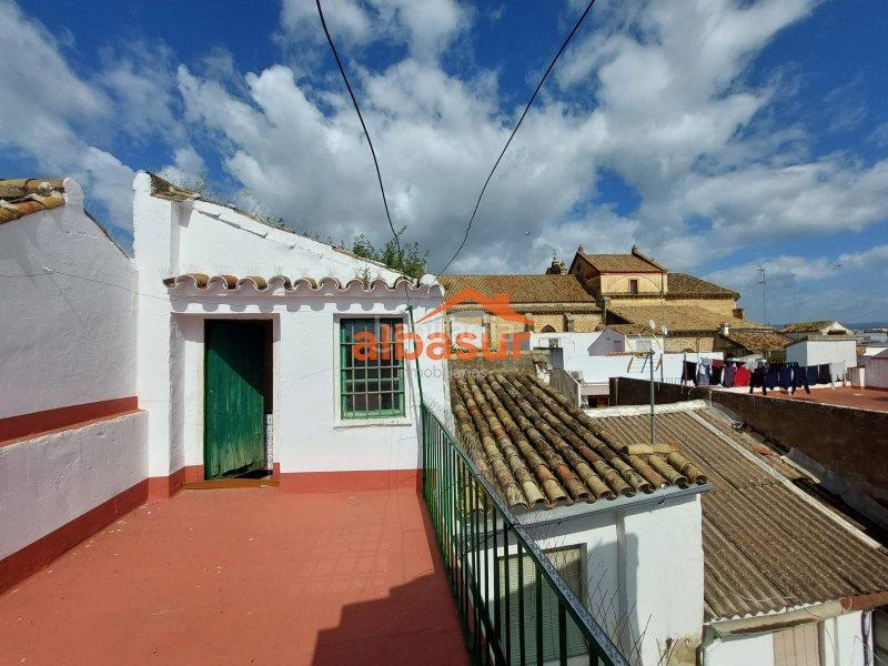Foto 8b286fcf-0df3-4b17-b66d-4ec262aa92c6. Casa in casco histórico - ribera - san basilio Córdoba