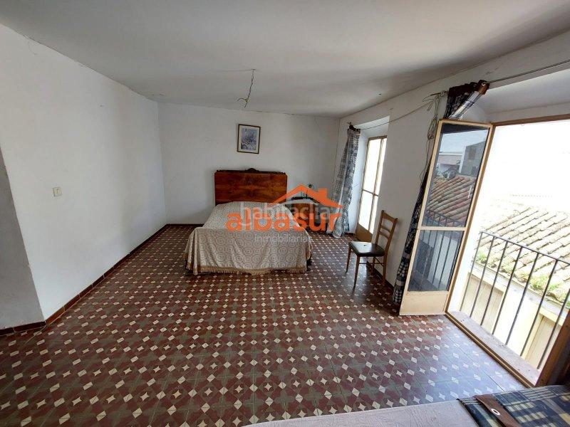 Foto 8df42665-721b-4489-9103-a070f6a82f59. Casa in casco histórico - ribera - san basilio Córdoba