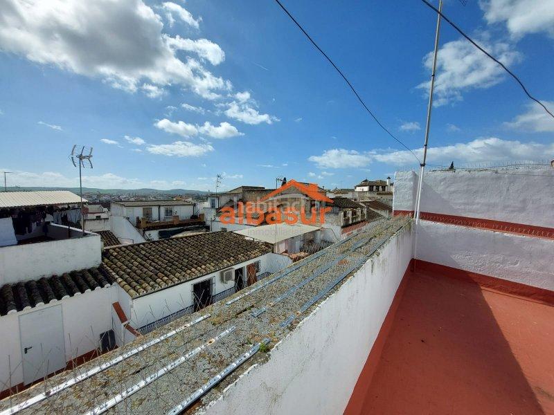 Foto adf53202-b33c-48a5-b0ad-ff8db6563843. Casa in casco histórico - ribera - san basilio Córdoba