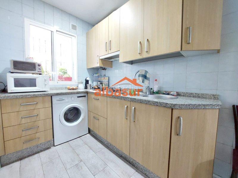 Foto f790b443-3022-4f6e-9696-43491d024af4. Casa in casco histórico - ribera - san basilio Córdoba